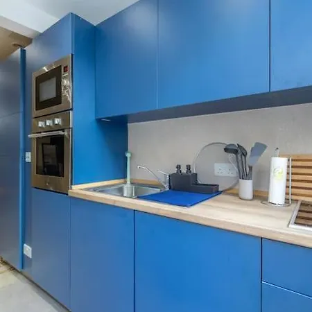 Cozy For 4 In Gzira