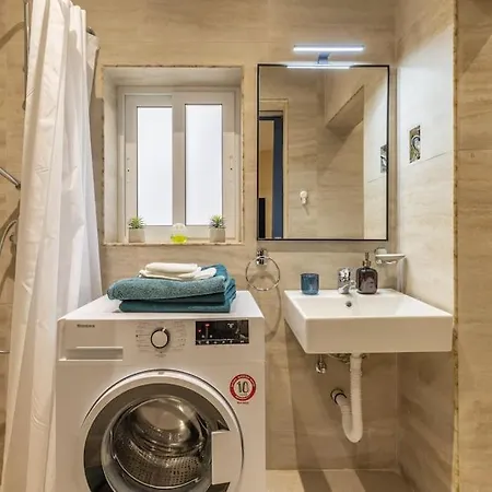 דירה Cozy For 4 In Gzira
