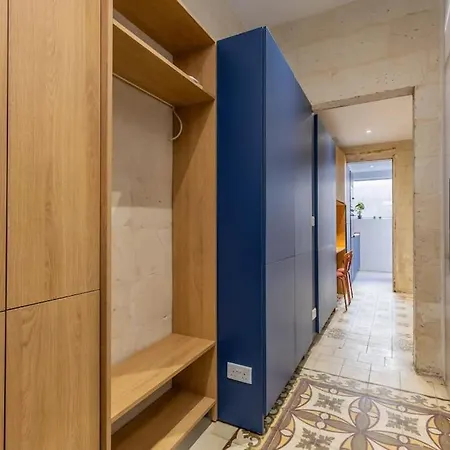 Apartament Cozy For 4 In *